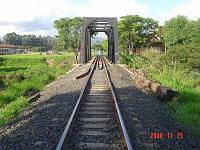  De novo o pontilhão da linha do trem. Uso muito este caminho para ir a pé para o centro da cidade, além de ser tranquilho, e muito mais perto e não tem tantos morros.