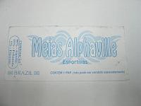  Alguém entra em uma loja e compra apenas um pé de um par de meias??? (sem comentários...)